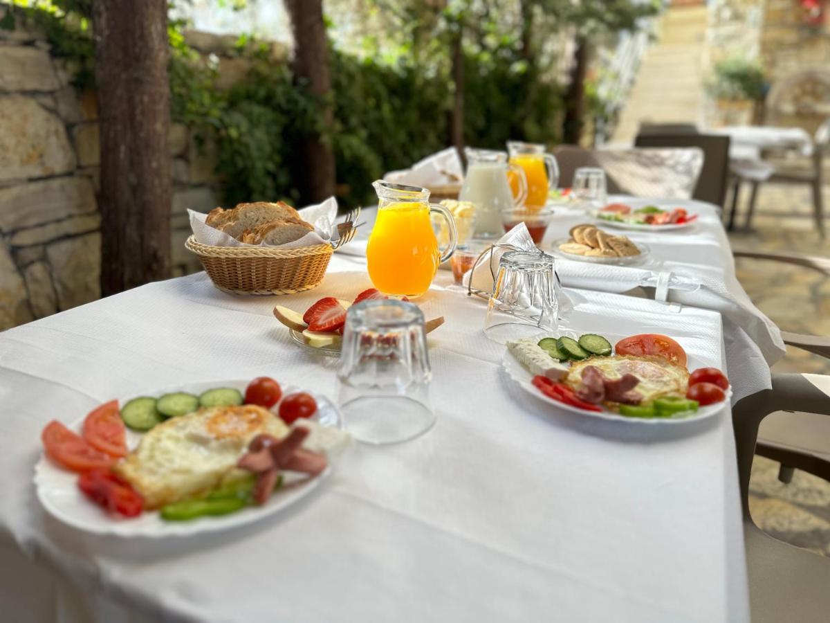 Arial Trinity Suites Vlore Exterior photo